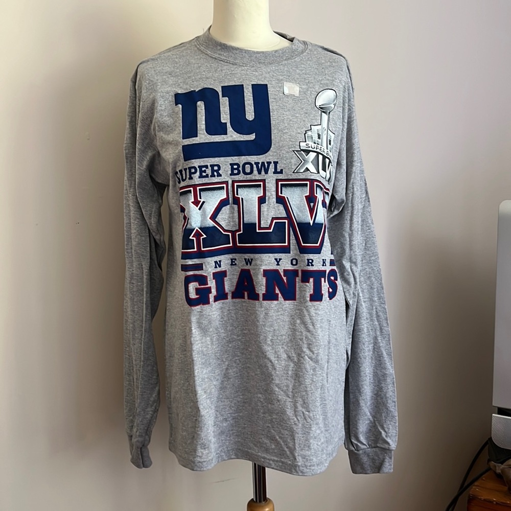 NWT MEDIUM NY GIANTS LONG SLEEVE SUPER BOWL XLVI